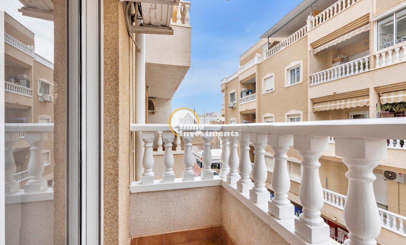 Resale - Apartment - Torrevieja - Torrevieja Centre