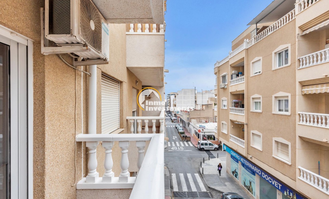 Resale - Apartment - Torrevieja - Torrevieja Centre