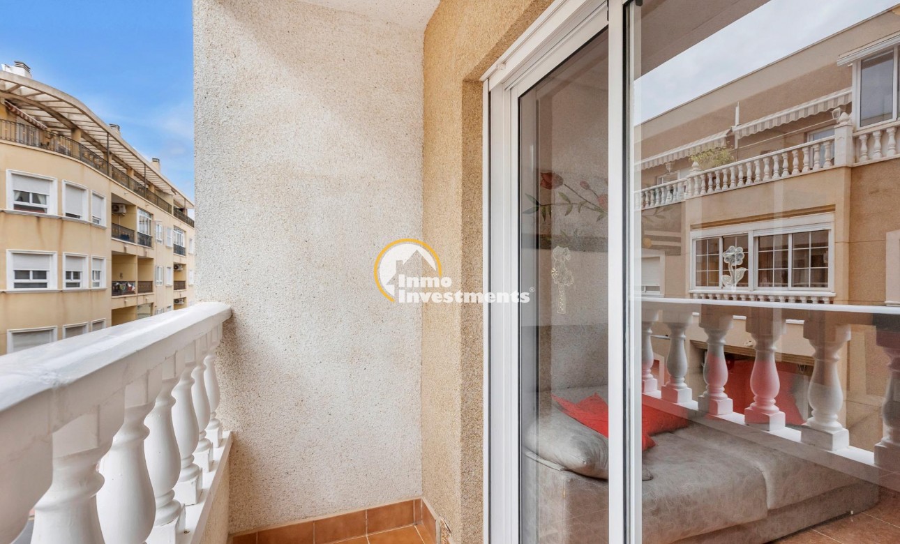 Resale - Apartment - Torrevieja - Torrevieja Centre