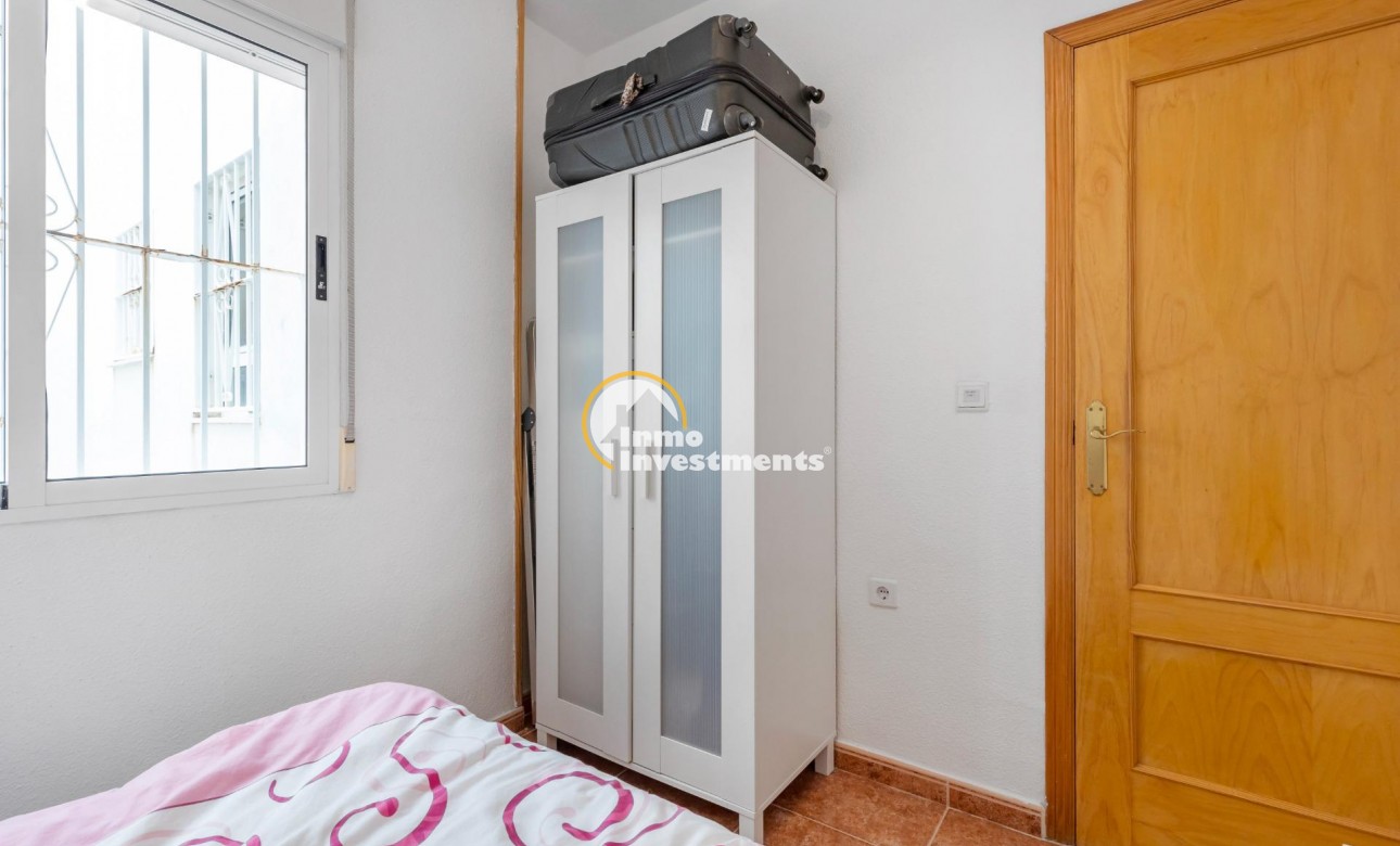 Resale - Apartment - Torrevieja - Torrevieja Centre