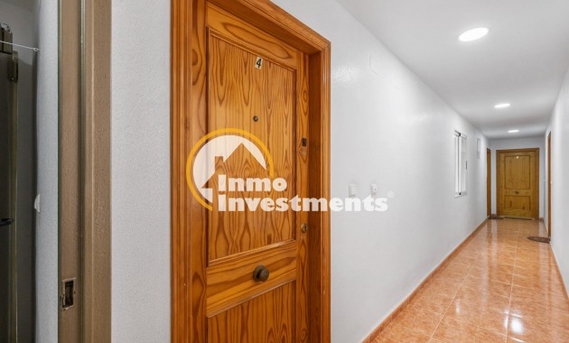Resale - Apartment - Torrevieja - Torrevieja Centre