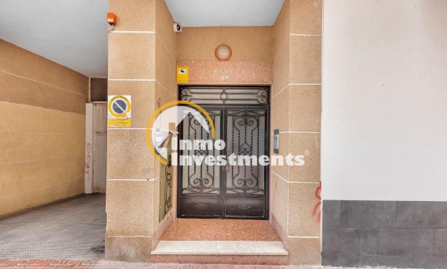 Resale - Apartment - Torrevieja - Torrevieja Centre