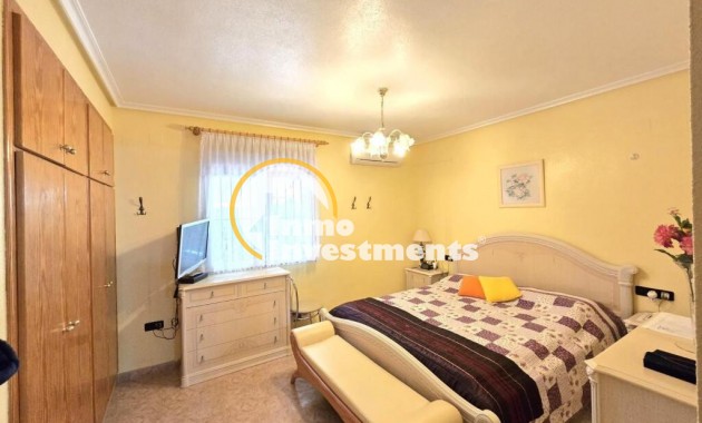 Resale - Villa - Playa Flamenca