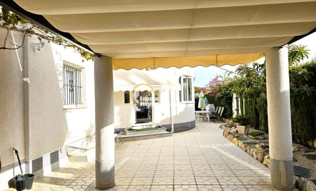 Resale - Villa - Playa Flamenca