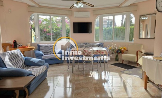 Resale - Villa - Playa Flamenca