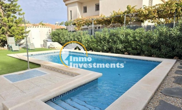 Resale - Villa - Playa Flamenca