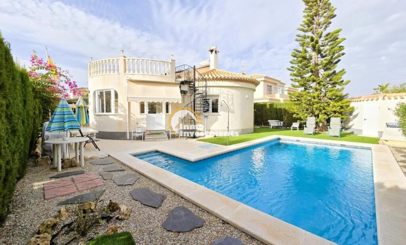 Resale - Villa - Playa Flamenca