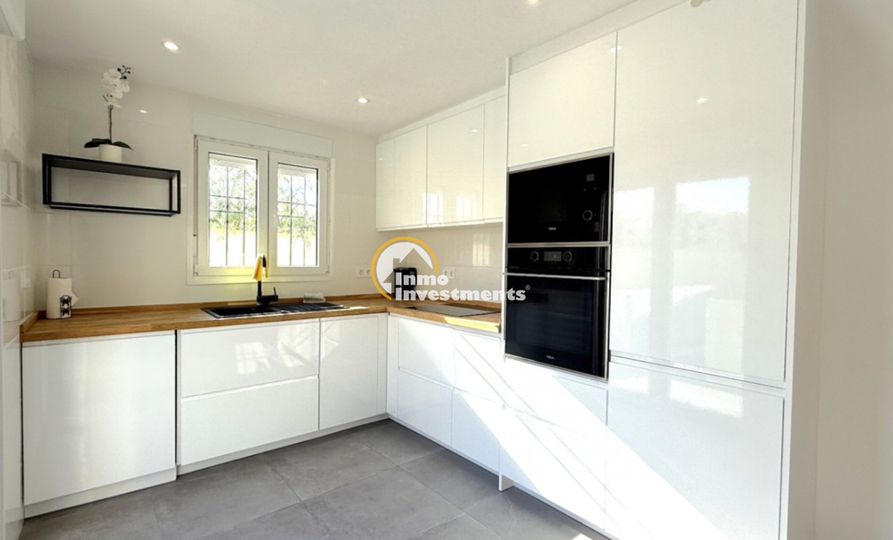 Resale - Semi detached villa - Playa Flamenca