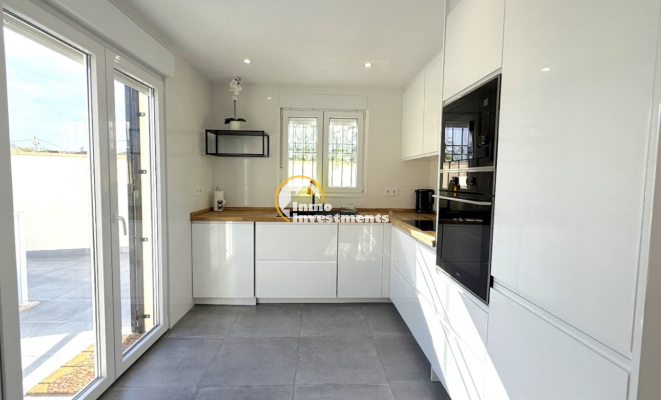 Resale - Semi detached villa - Playa Flamenca