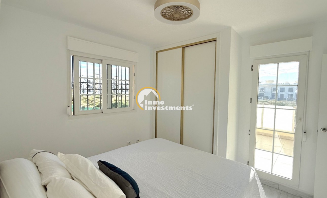 Resale - Semi detached villa - Playa Flamenca
