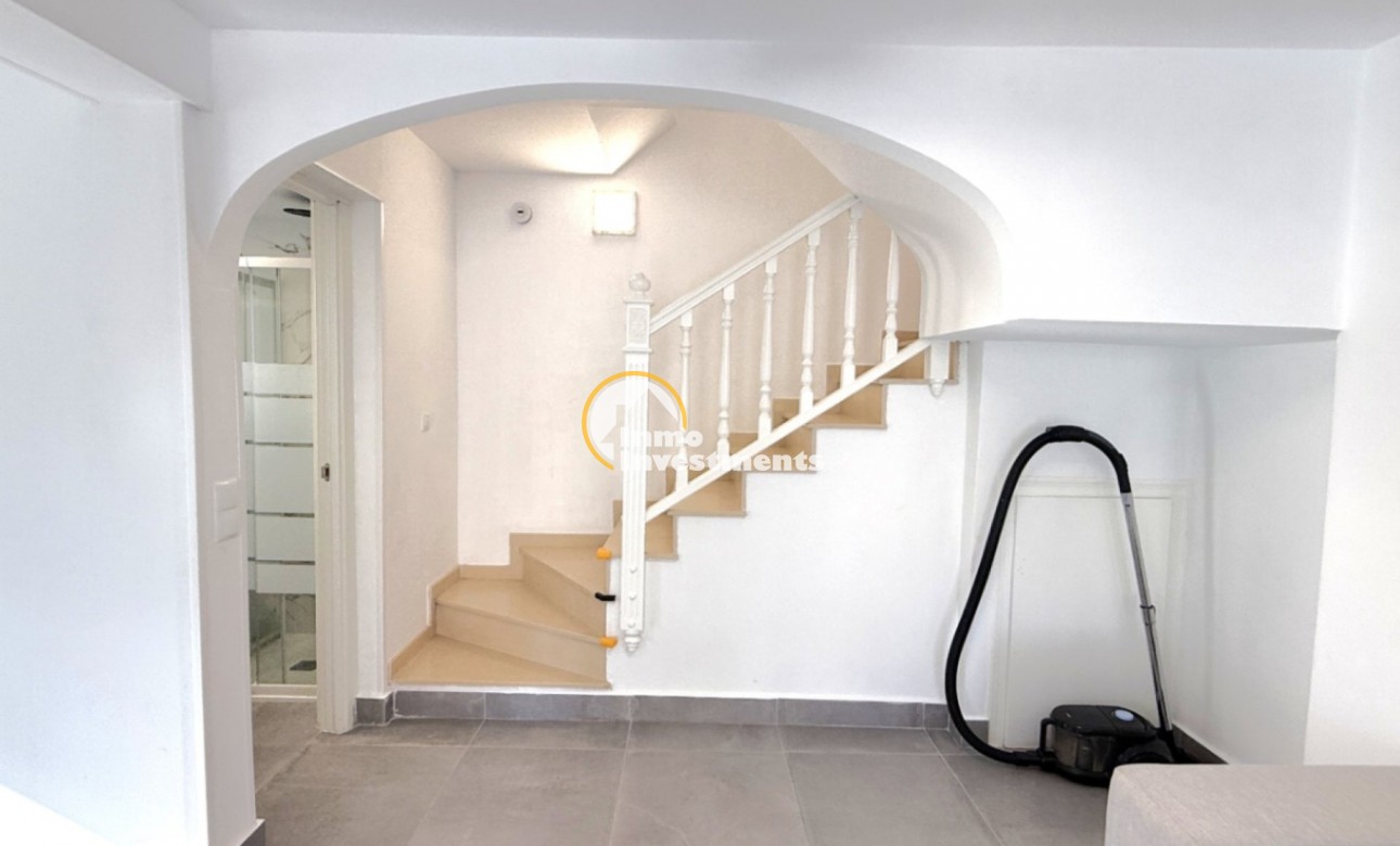 Resale - Semi detached villa - Playa Flamenca