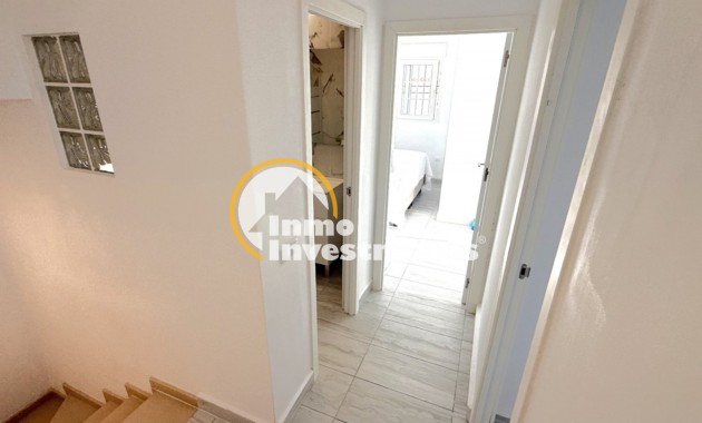 Resale - Semi detached villa - Playa Flamenca