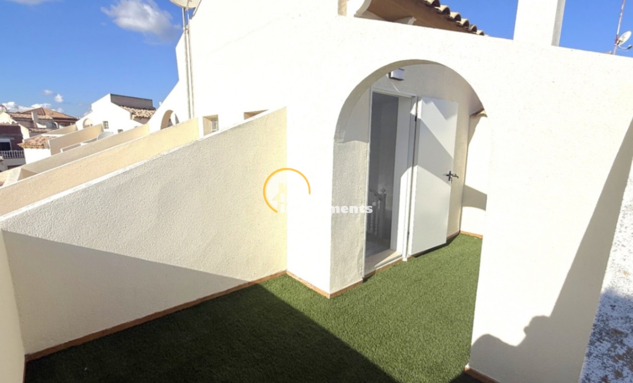 Resale - Semi detached villa - Playa Flamenca