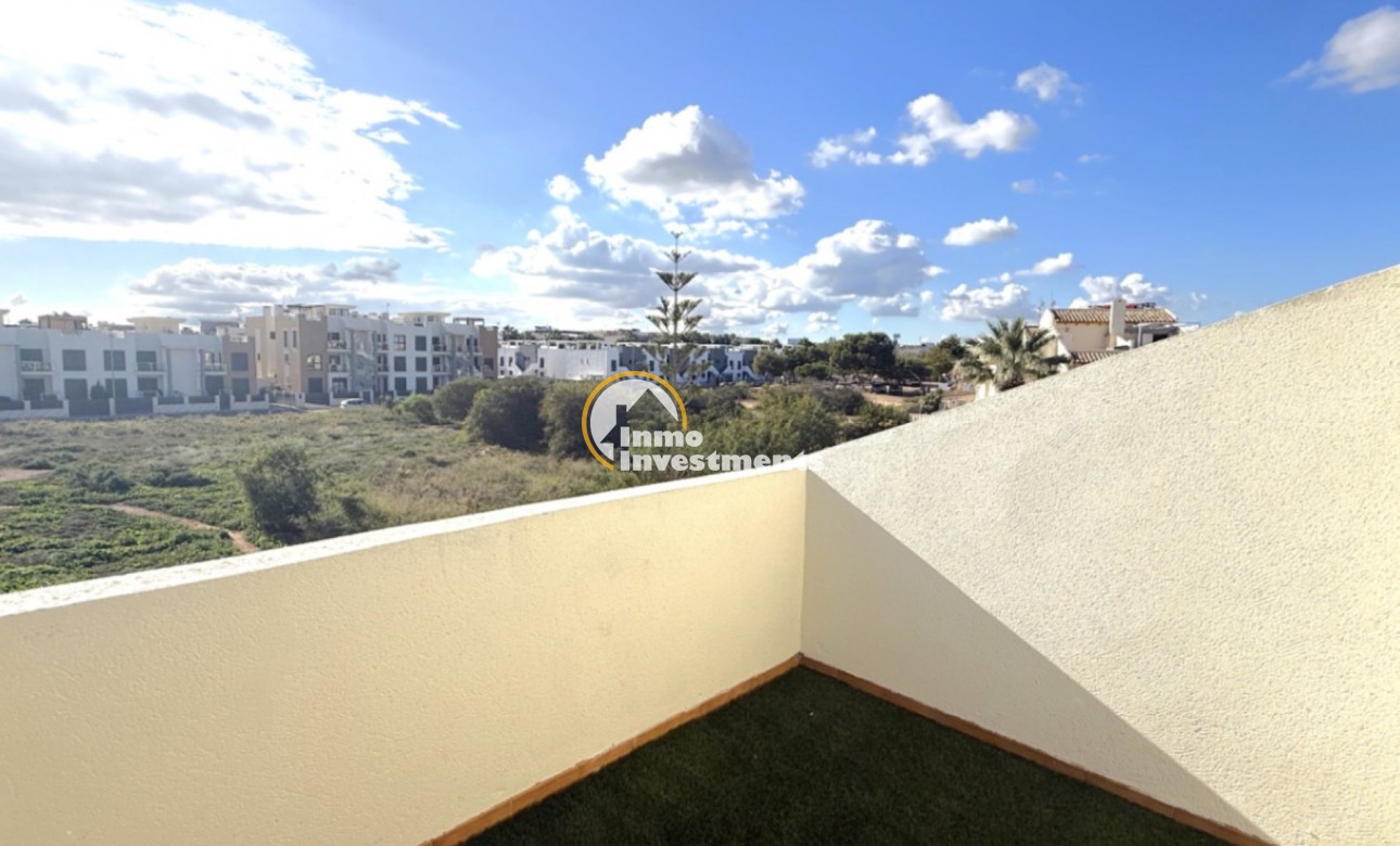 Resale - Semi detached villa - Playa Flamenca