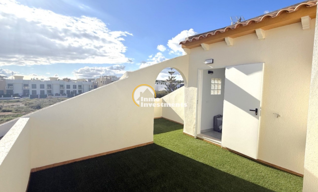 Resale - Semi detached villa - Playa Flamenca