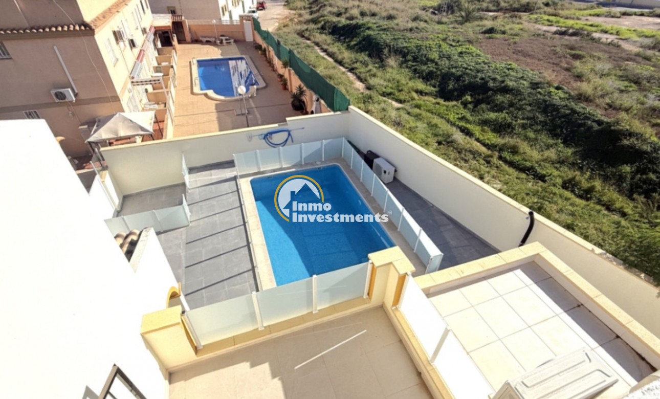 Resale - Semi detached villa - Playa Flamenca