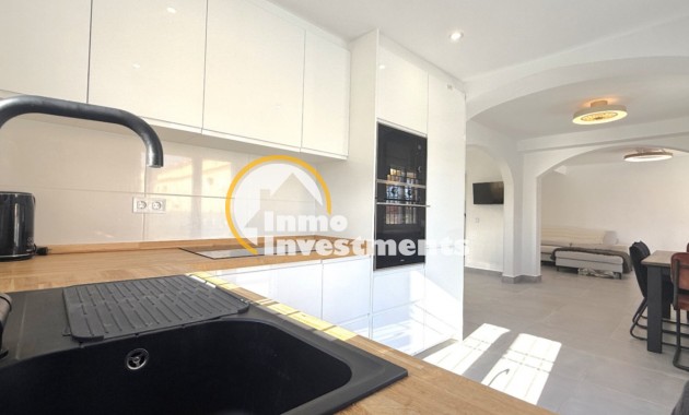 Resale - Semi detached villa - Playa Flamenca