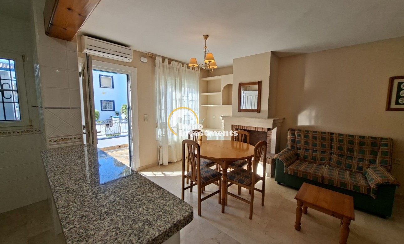 Resale - Bungalow - Villamartin - Rioja