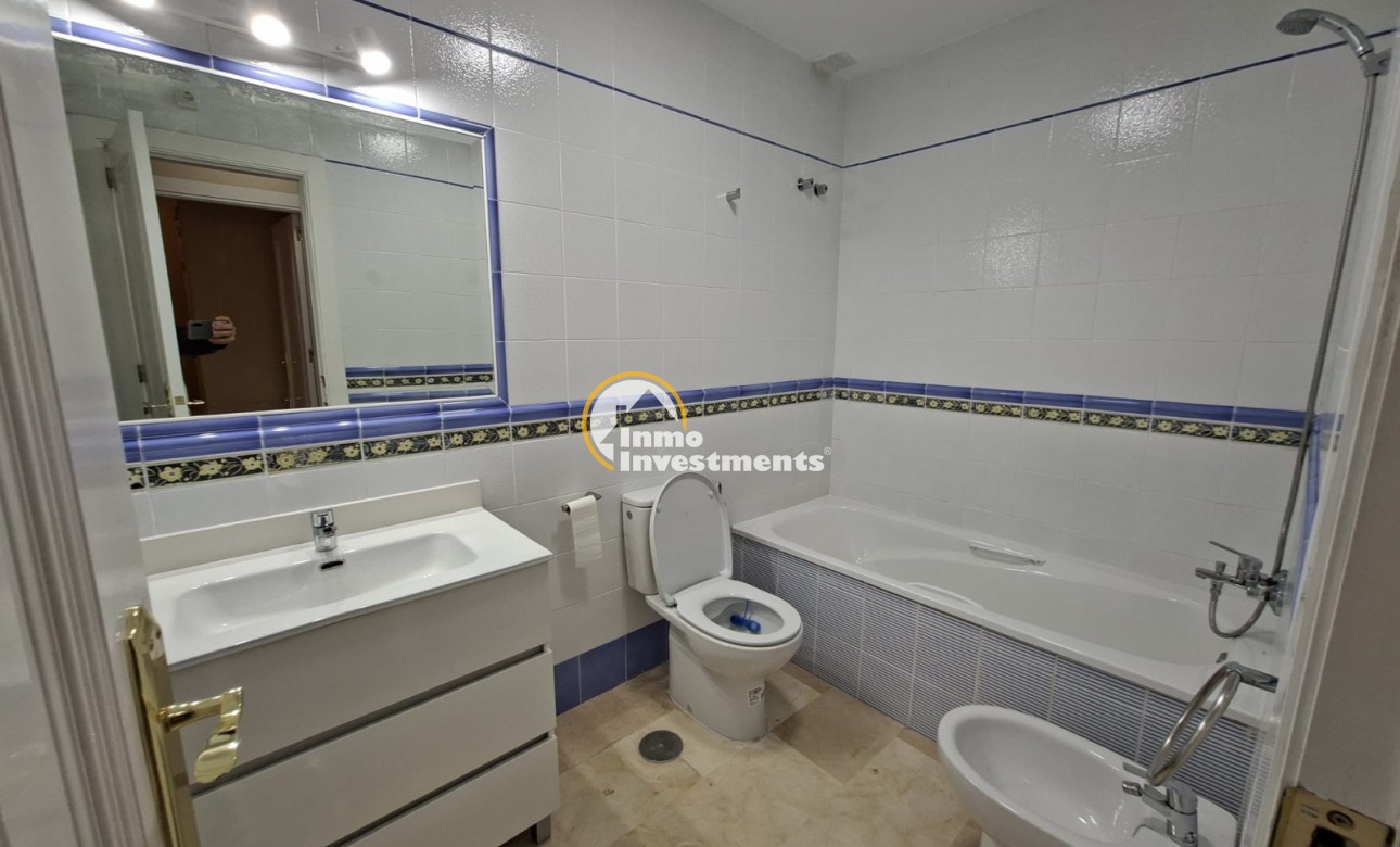 Resale - Bungalow - Villamartin - Rioja