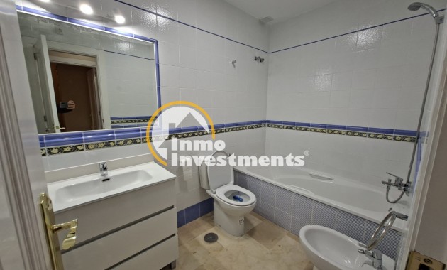 Resale - Bungalow - Villamartin - Rioja