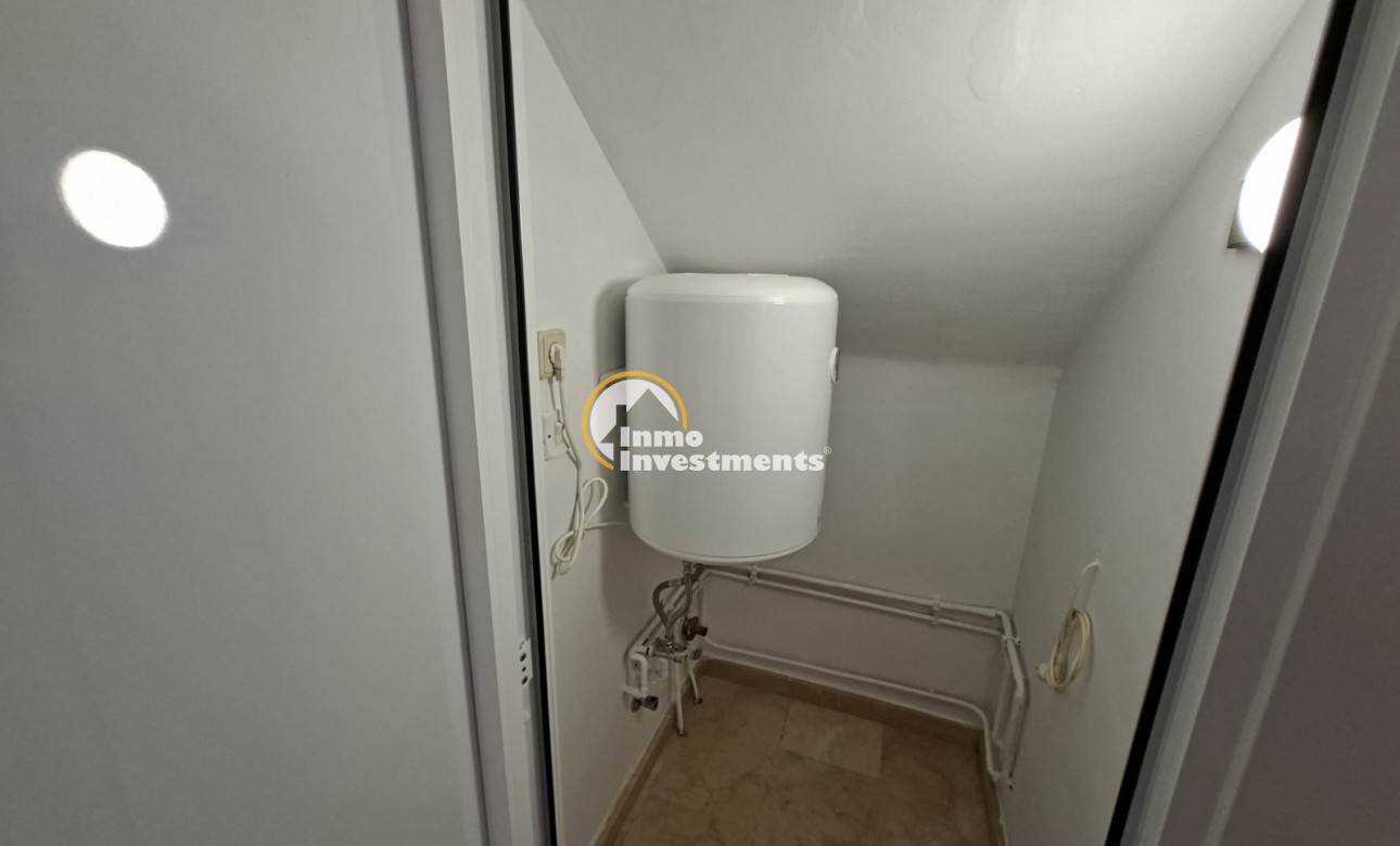 Resale - Bungalow - Villamartin - Rioja