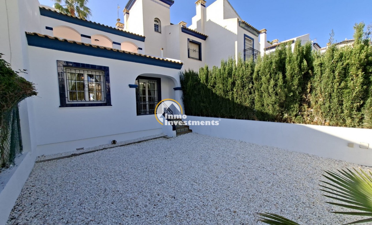 Resale - Bungalow - Villamartin - Rioja