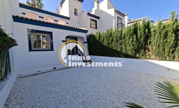 Resale - Bungalow - Villamartin - Rioja