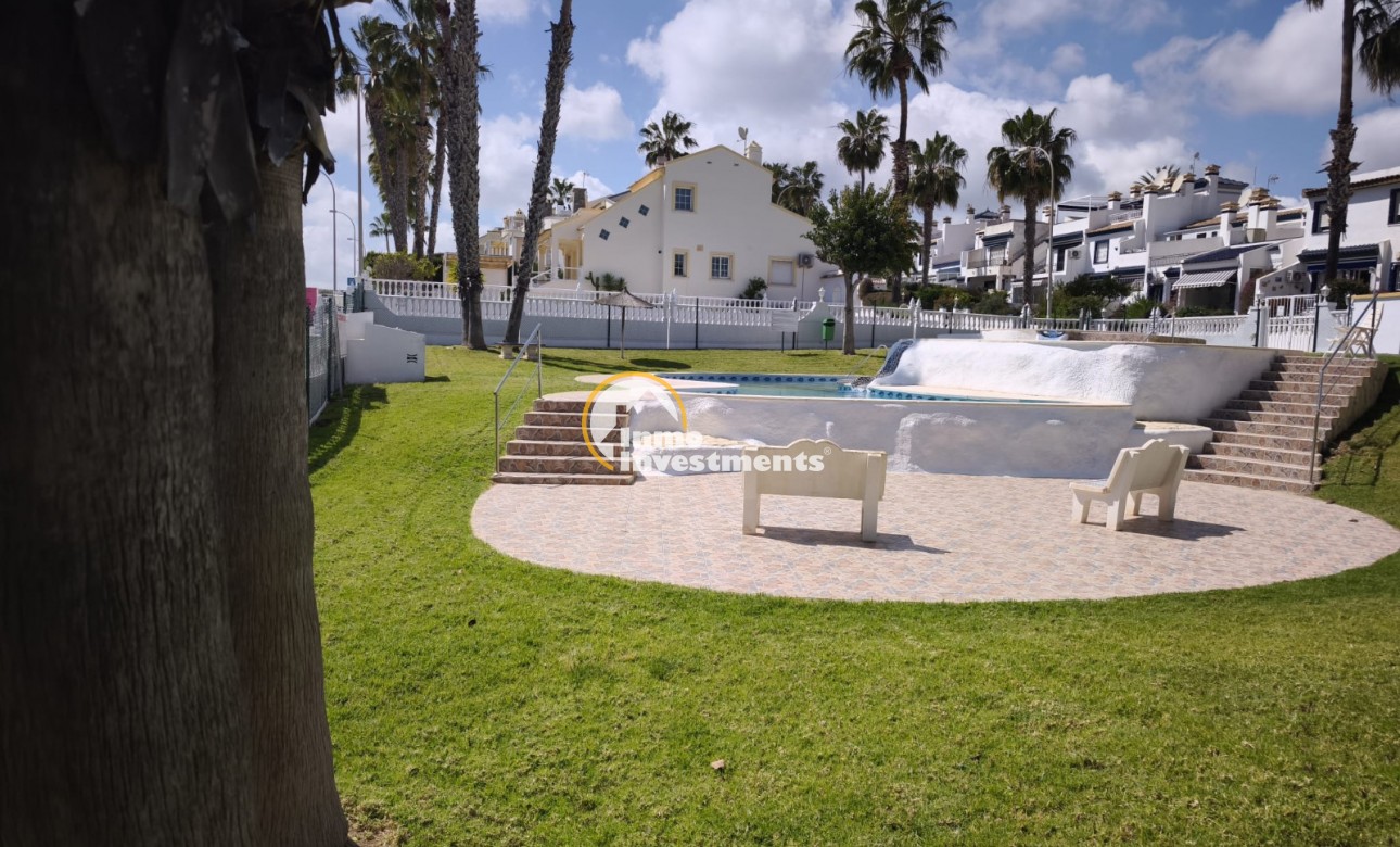 Resale - Bungalow - Villamartin - Rioja