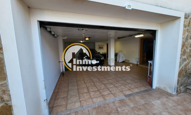 Resale - Villa - Playa Flamenca - Beachside