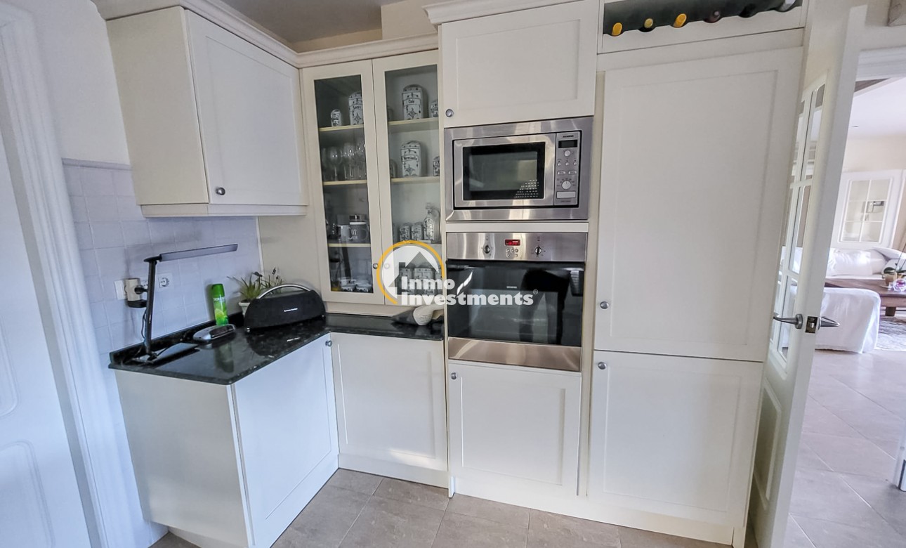 Resale - Villa - Playa Flamenca - Beachside