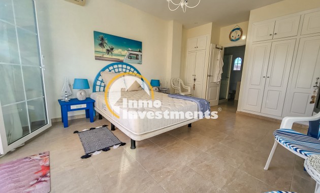 Resale - Villa - Playa Flamenca - Beachside
