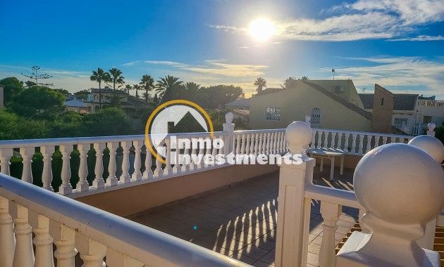 Resale - Villa - Playa Flamenca - Beachside