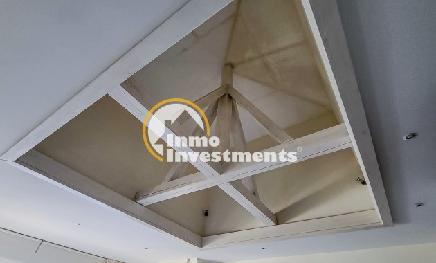 Resale - Villa - Playa Flamenca - Beachside