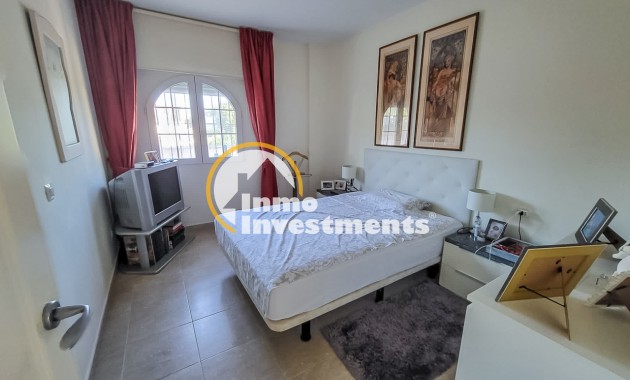 Resale - Villa - Playa Flamenca - Beachside