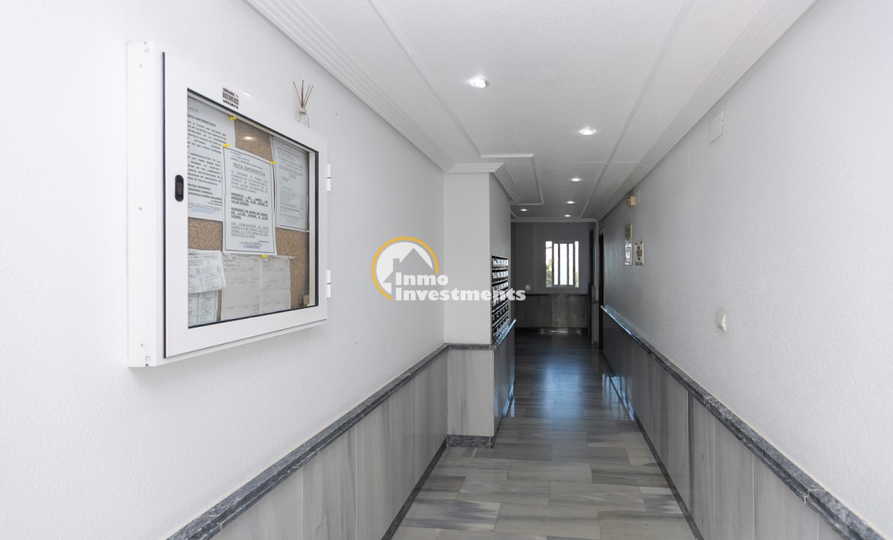 Resale - Apartment - La Zenia - Beachside