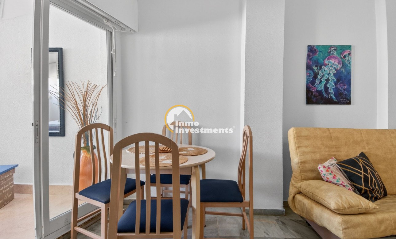 Resale - Apartment - Torrevieja - Beach