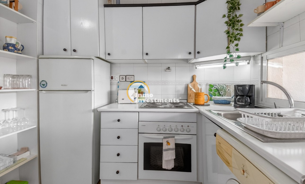 Resale - Apartment - Torrevieja - Beach