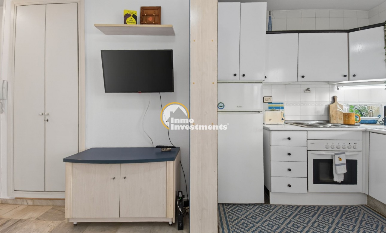 Resale - Apartment - Torrevieja - Beach