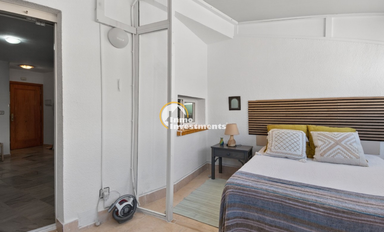 Resale - Apartment - Torrevieja - Beach