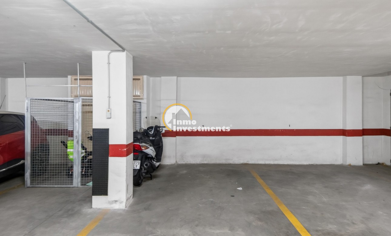 Resale - Apartment - Torrevieja - Beach