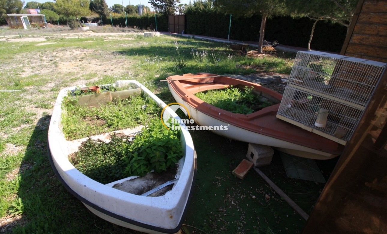 Reventa - Chalet independiente - Campoamor - Lomas de Don Juan