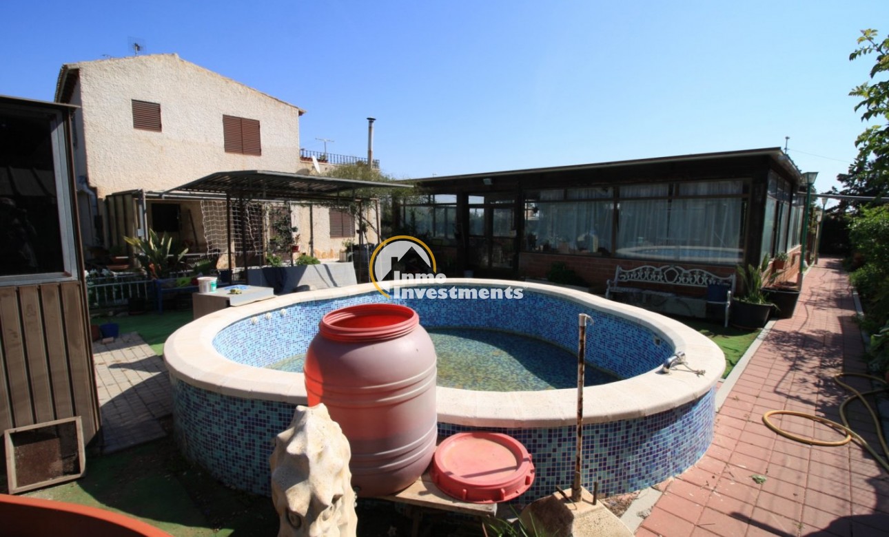 Reventa - Chalet independiente - Campoamor - Lomas de Don Juan