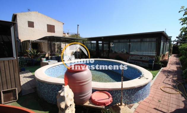 Reventa - Chalet independiente - Campoamor - Lomas de Don Juan