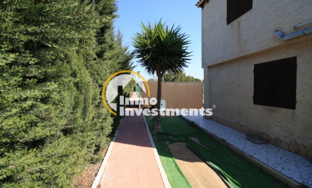 Reventa - Chalet independiente - Campoamor - Lomas de Don Juan