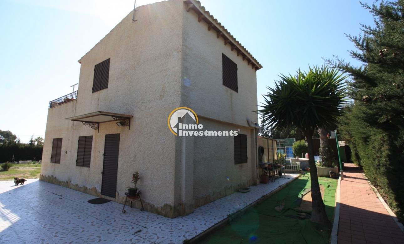 Reventa - Chalet independiente - Campoamor - Lomas de Don Juan