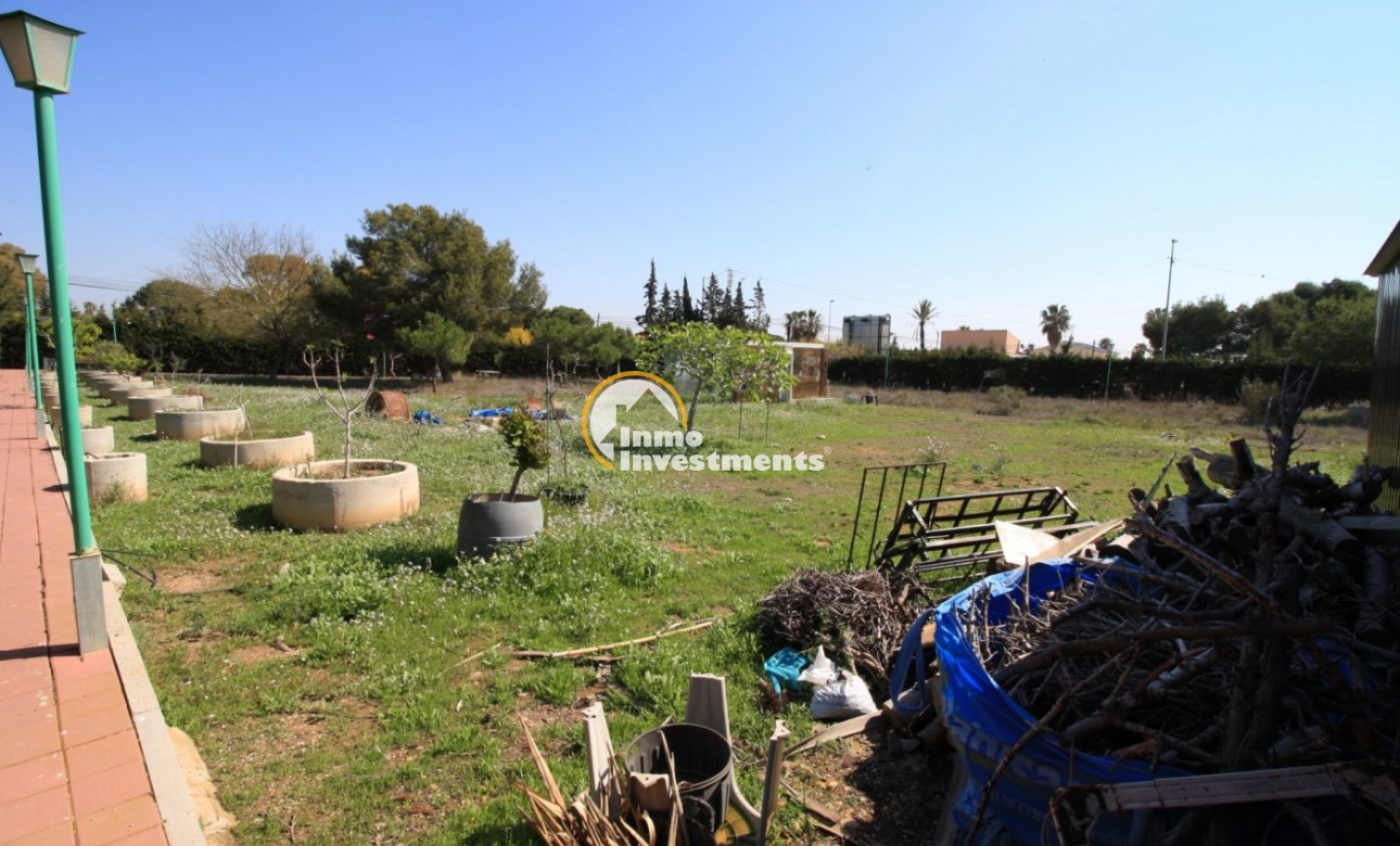 Reventa - Chalet independiente - Campoamor - Lomas de Don Juan