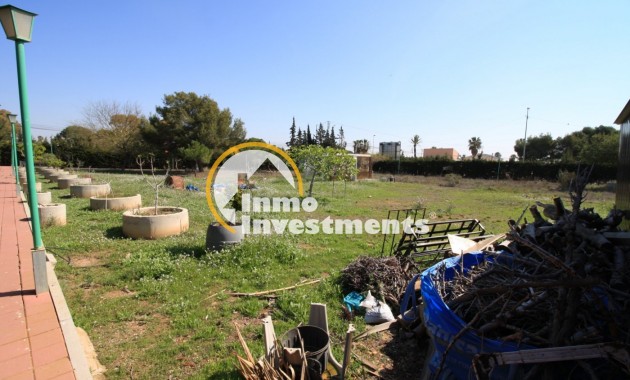 Reventa - Chalet independiente - Campoamor - Lomas de Don Juan