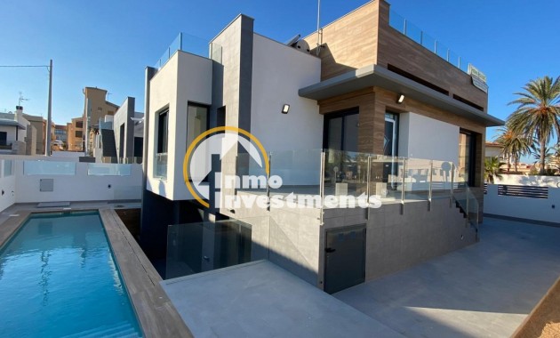 Obra nueva - Chalet independiente - Torrevieja - La Mata pueblo