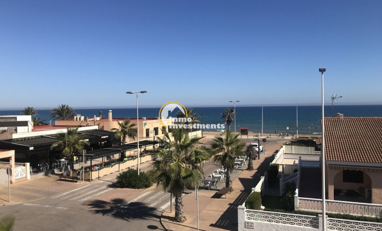 Obra nueva - Chalet independiente - Torrevieja - La Mata pueblo