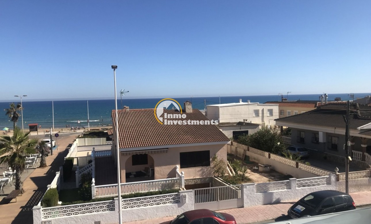 Obra nueva - Chalet independiente - Torrevieja - La Mata pueblo